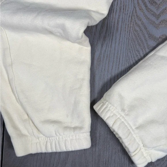 Aritzia TNA Jogging Pants for Women - Picture 7 of 7